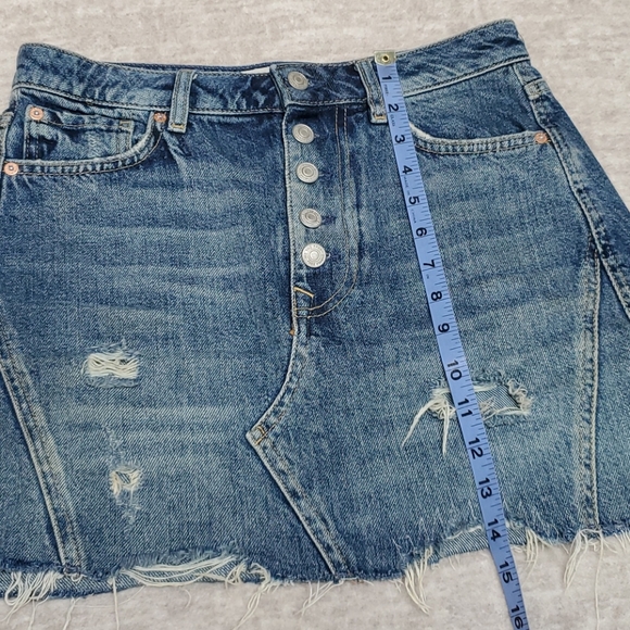 NEW! Free People Destroyed Denim A-Line Mini Skirt Sz. 27 - Picture 8 of 9